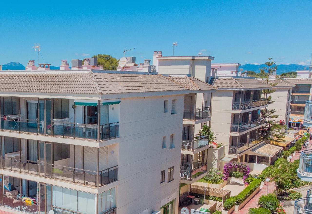 Apartamentos Turisticos Augustus Cambrils Exteriör bild