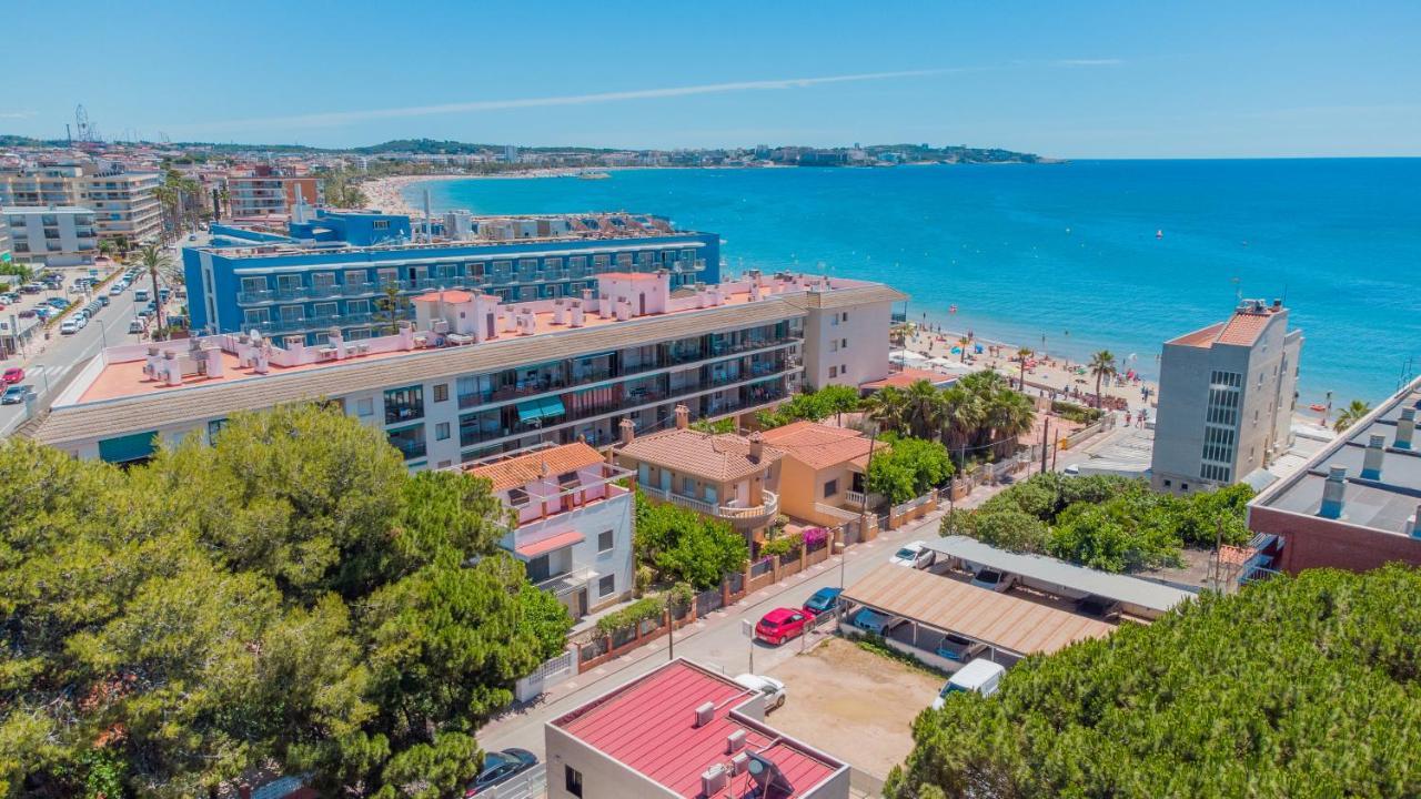 Apartamentos Turisticos Augustus Cambrils Exteriör bild