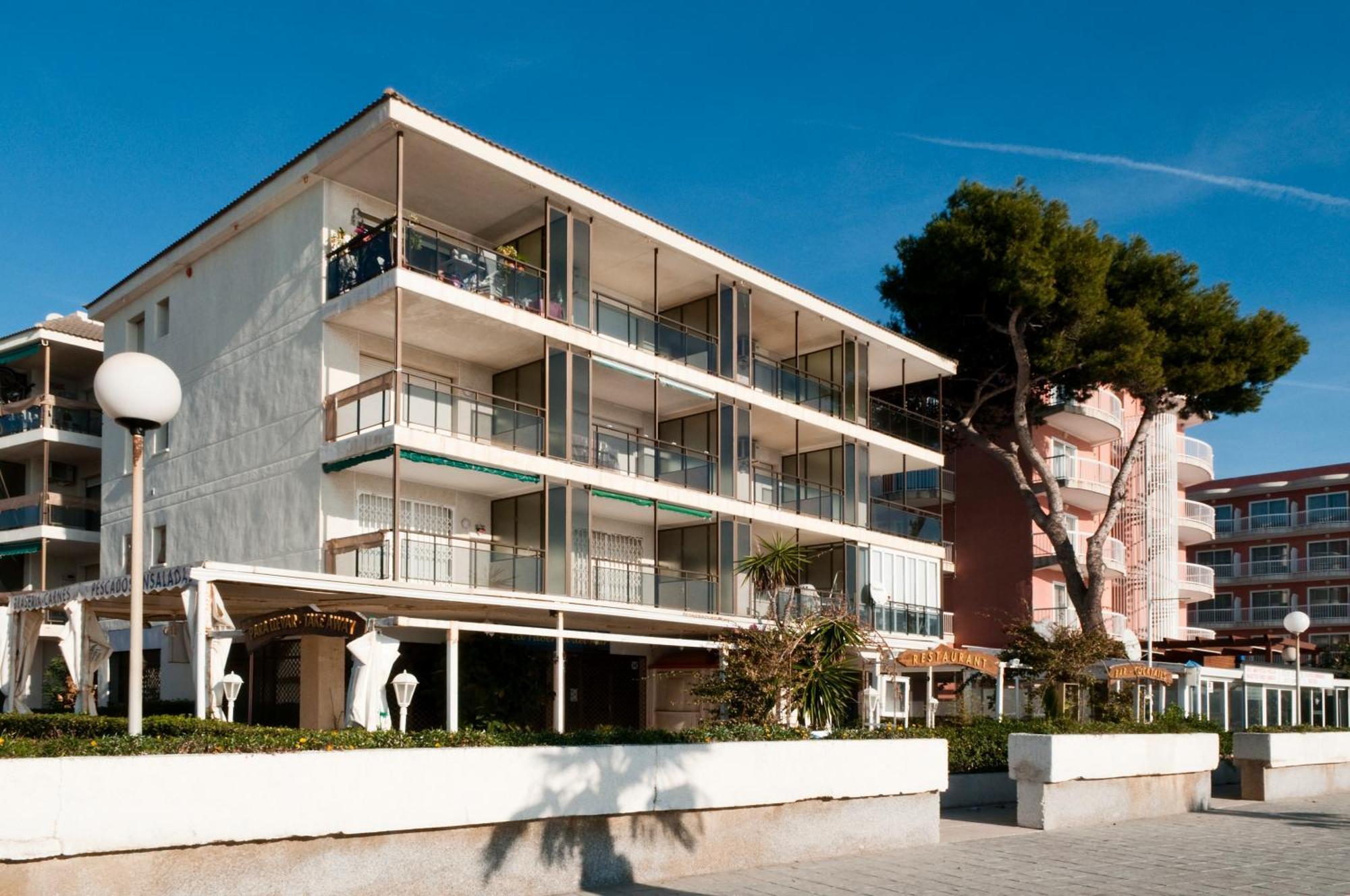 Apartamentos Turisticos Augustus Cambrils Exteriör bild
