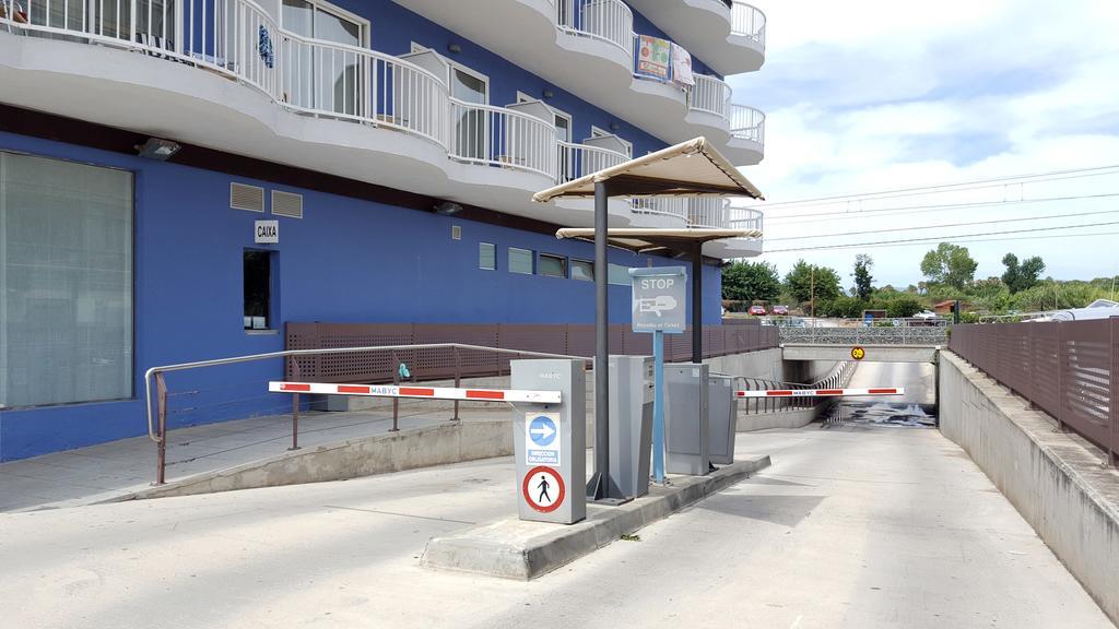 Apartamentos Turisticos Augustus Cambrils Exteriör bild