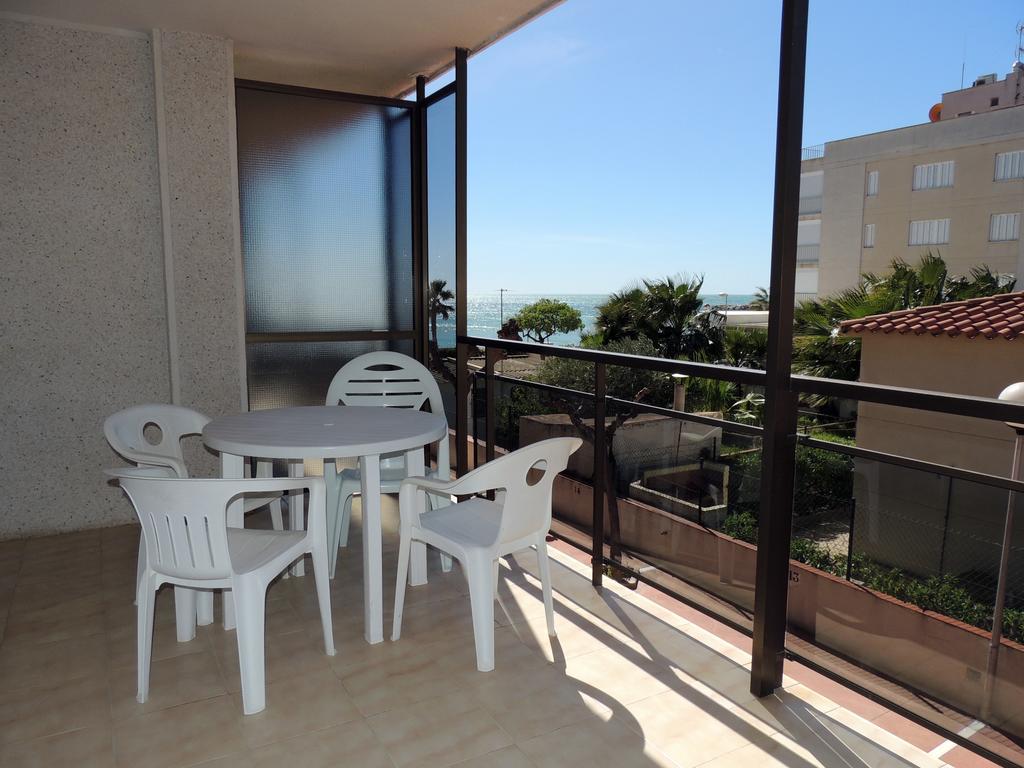 Apartamentos Turisticos Augustus Cambrils Exteriör bild