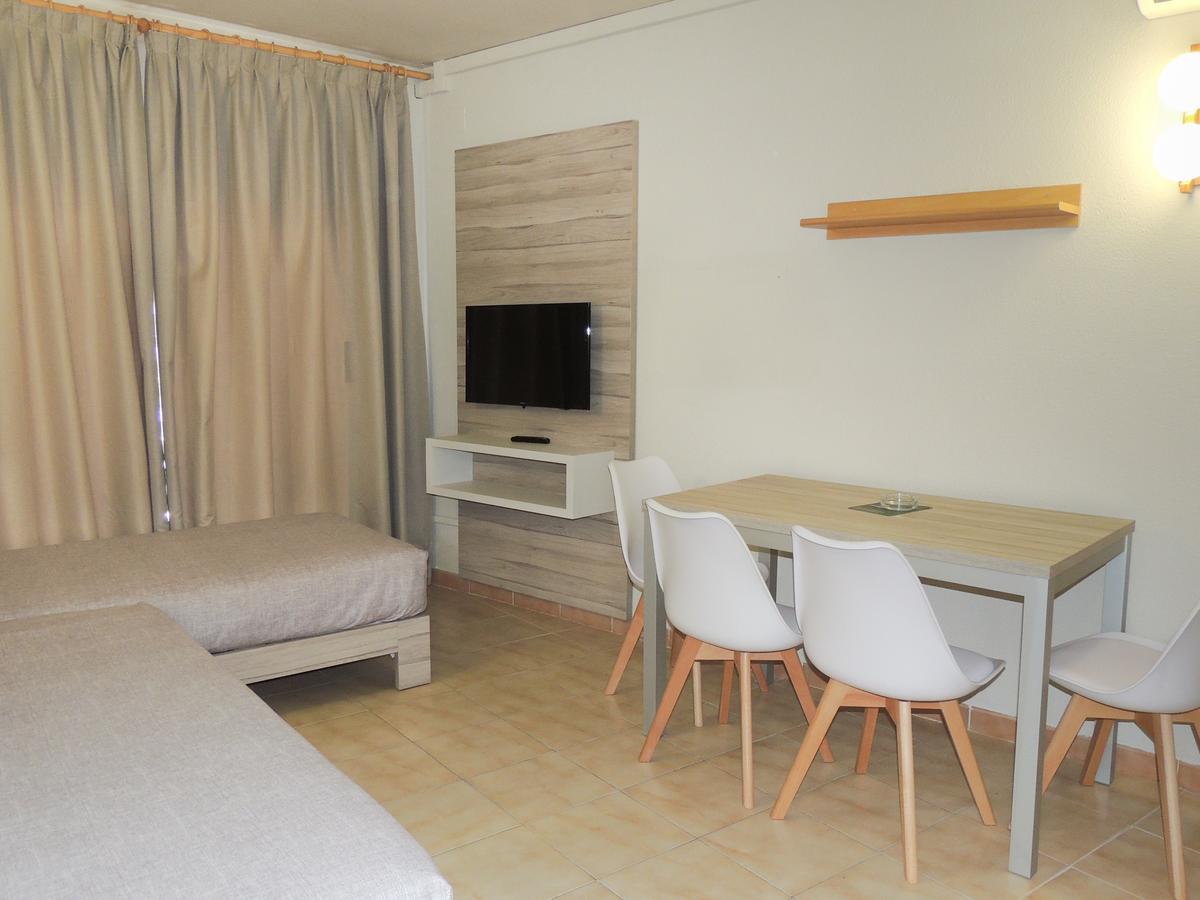 Apartamentos Turisticos Augustus Cambrils Exteriör bild
