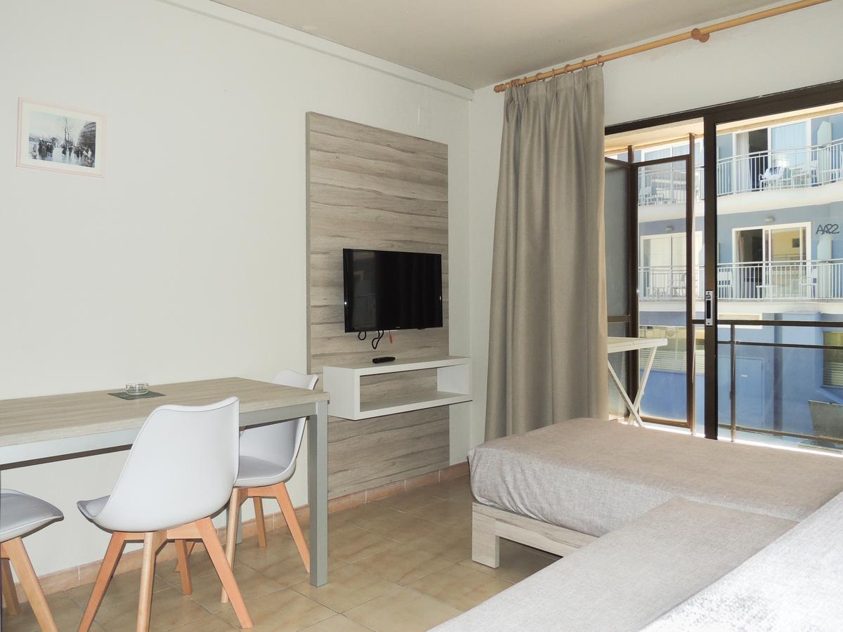 Apartamentos Turisticos Augustus Cambrils Exteriör bild