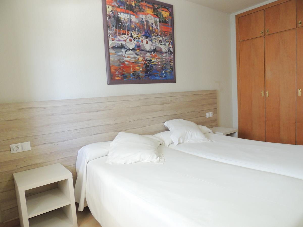 Apartamentos Turisticos Augustus Cambrils Exteriör bild